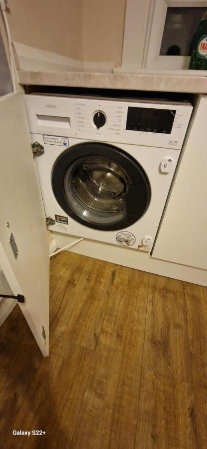 Archillects Entire Two Bedroom Comfy House - Free Parking Glasgow Kültér fotó